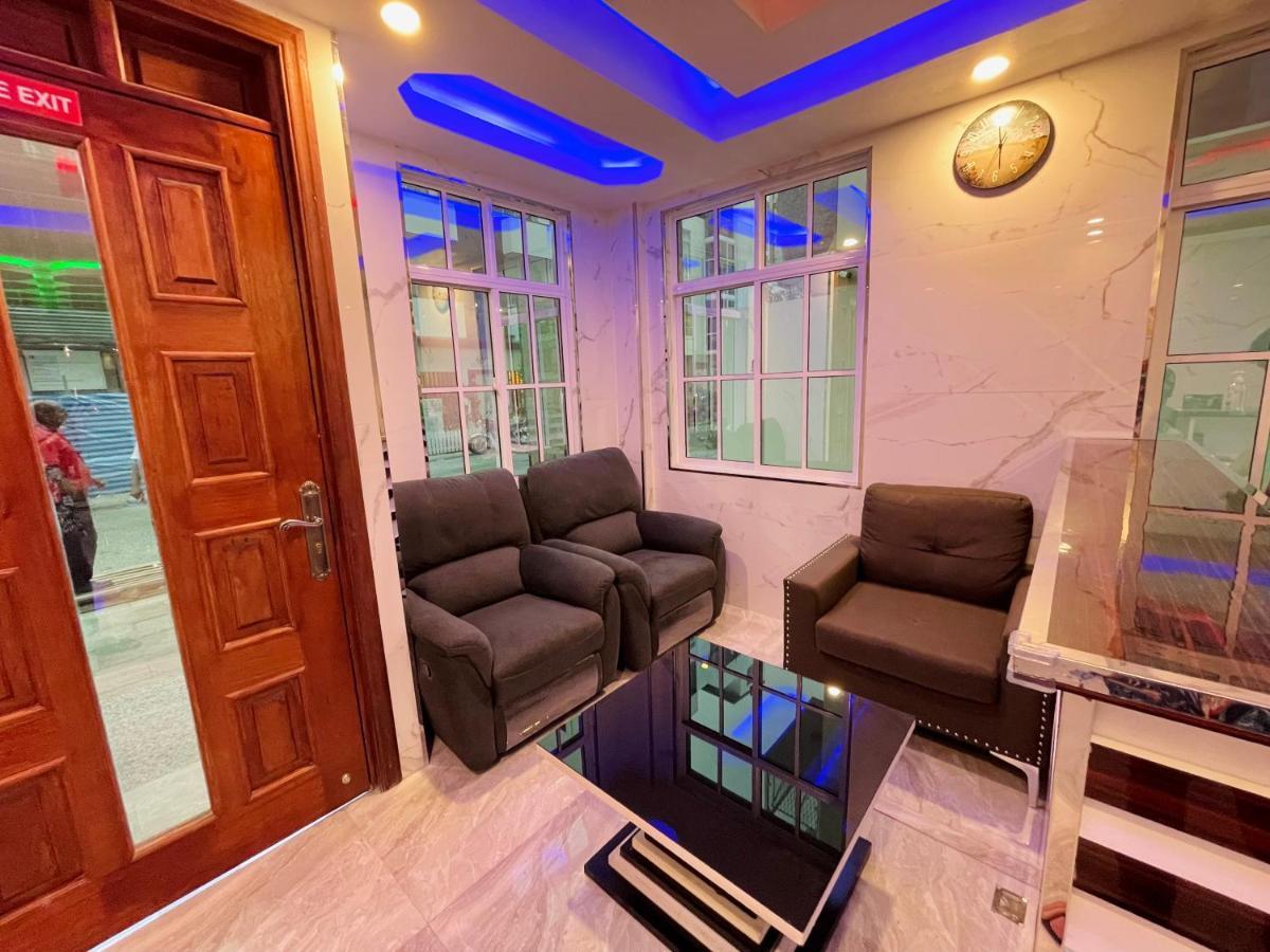 Marine Holiday Hulhumale Exterior photo
